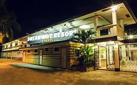Dreamwave Resort Laguna